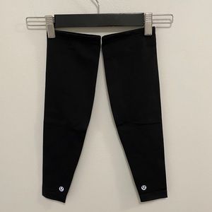 New w/o Tags Lululemon arm warmers